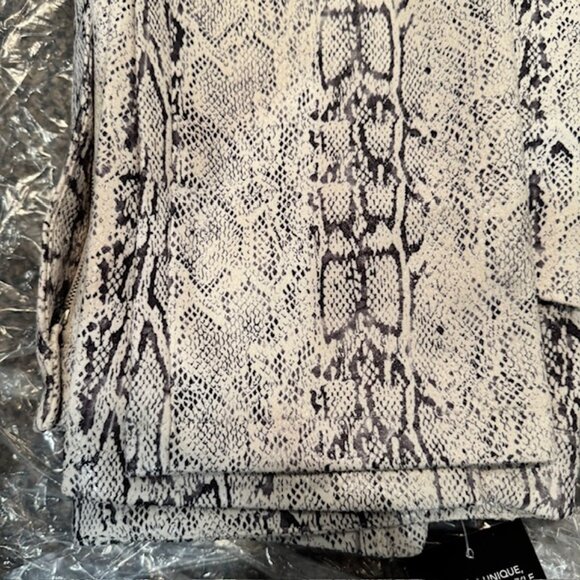 Boston Proper Shimmer Snake Print Five Pocket Pant - Off White- Size 14 - NWT - Picture 8 of 14